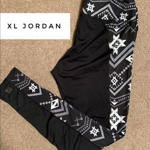 LuLaRoe Jordan Workout pants